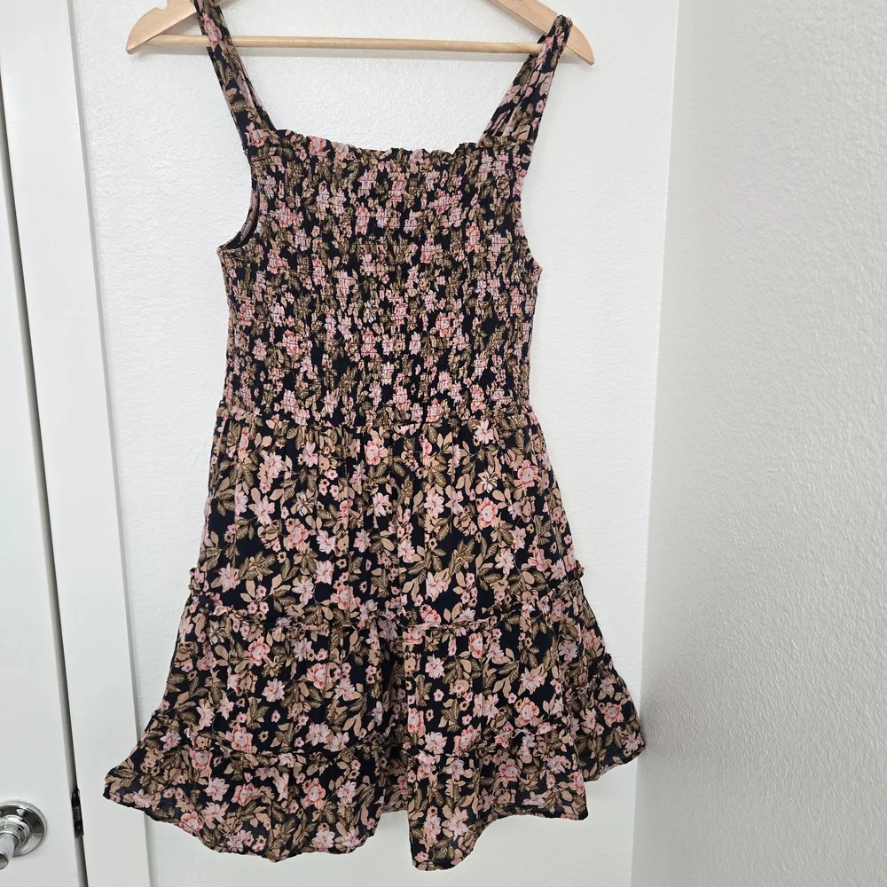 THML Navy Mini Dress with Pink Floral Pattern and Square Neckline Size M - Picture 13 of 14